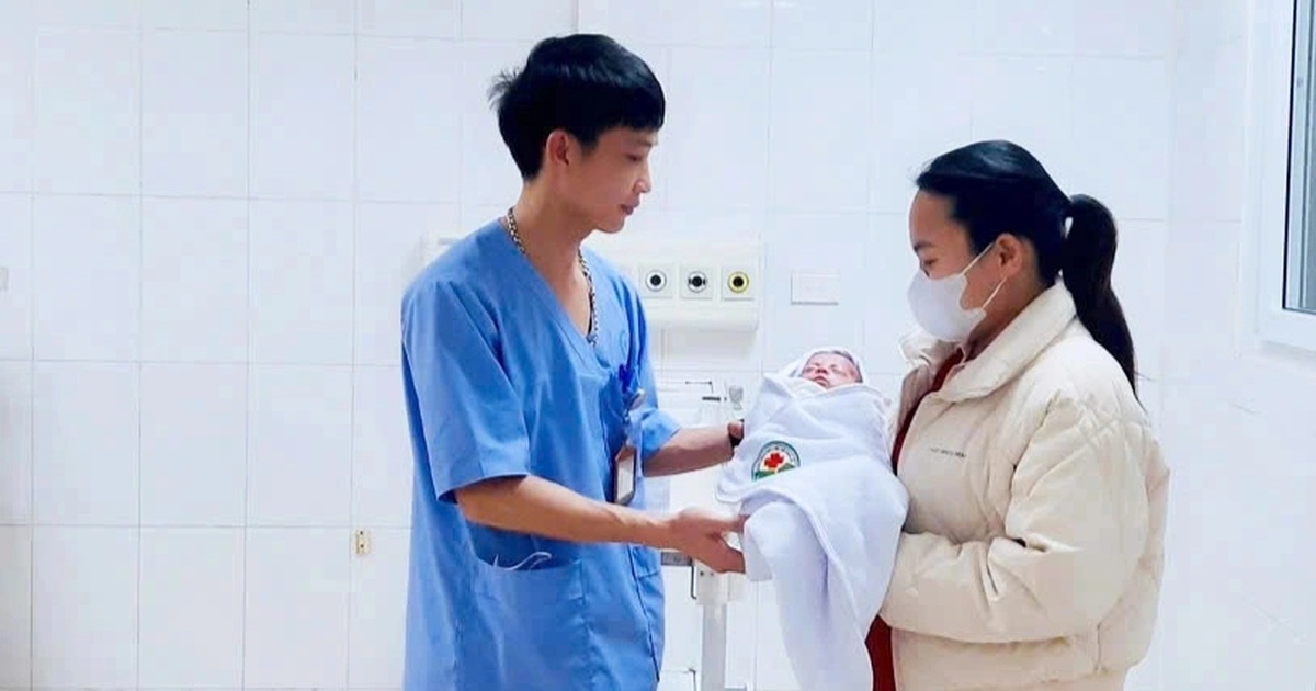 50 ngày "chạy đua với tử thần" giành giật sự sống cho bệnh nhi sinh non