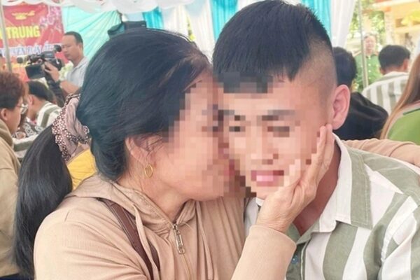 Bữa Cơm Tất Niên Đầy Ý Nghĩa Tại Trại Giam Gia Trung Bữa cơm tất niên xúc động dịp cận Tết ở Trại giam Gia Trung