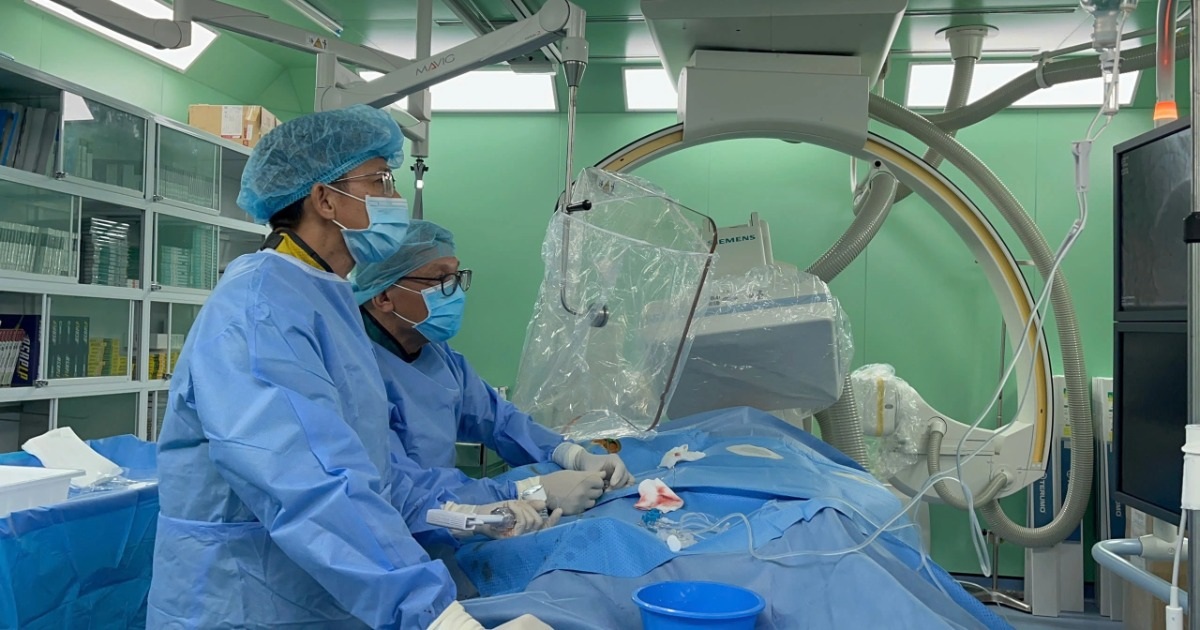 Cứu sống người đàn ông nghèo bị nhồi máu cơ tim nguy kịch