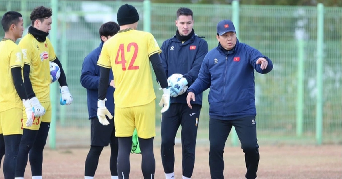 Đội tuyển Việt Nam chia tay HLV thủ môn Lee Won Jae sau AFF Cup 2024