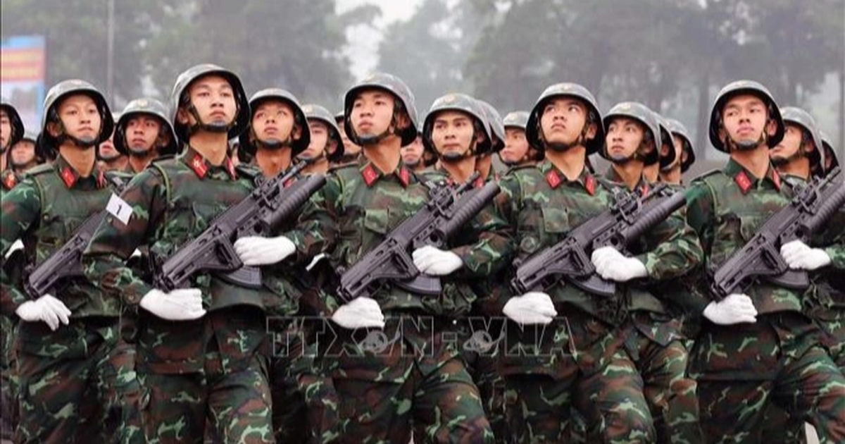 Đóng BHXH 15 năm, điều kiện nghỉ hưu của sĩ quan quân đội, công an ra sao?