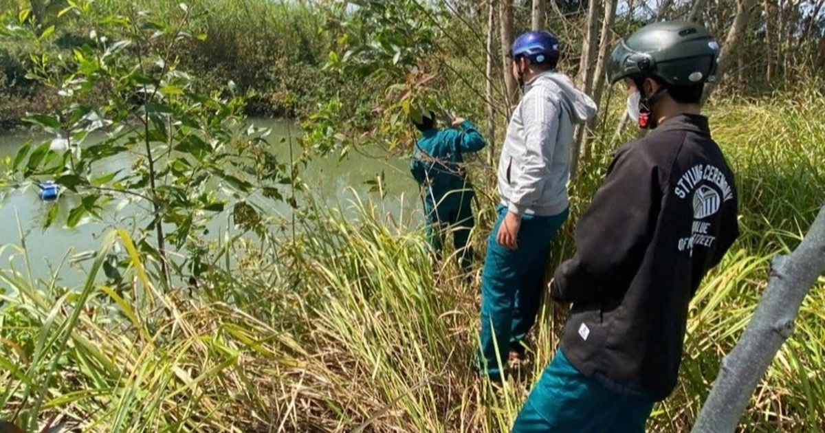 Huy động hơn 60 người tìm kiếm 2 cháu nhỏ mất tích khi lên rẫy cùng bố