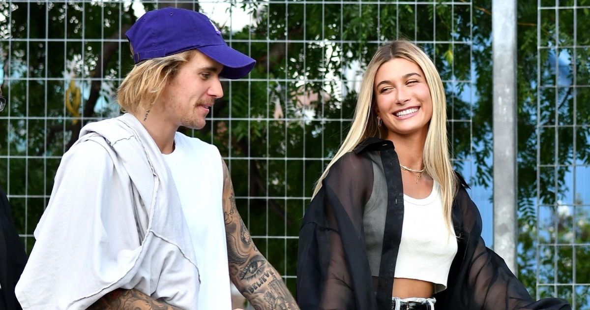 Justin Bieber: Không hủy theo dõi vợ, khẳng định Hailey là tình yêu lớn