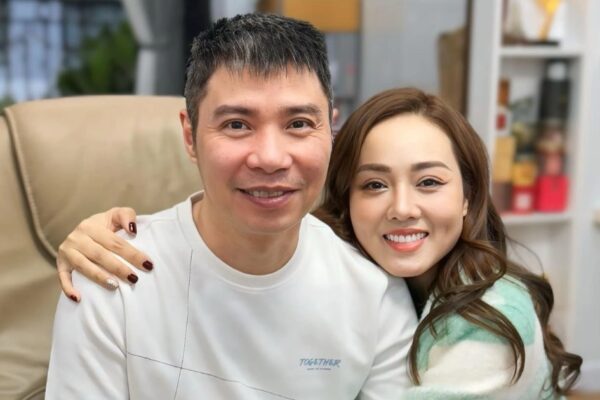 NSND Công Lý: Hành Trình Từ Nghề Bơm Xe Đạp Đến Nghệ Sĩ Được Yêu Mến NSND Công Lý từng làm nghề bơm xe đạp ở Cung Thiếu nhi Hà Nội