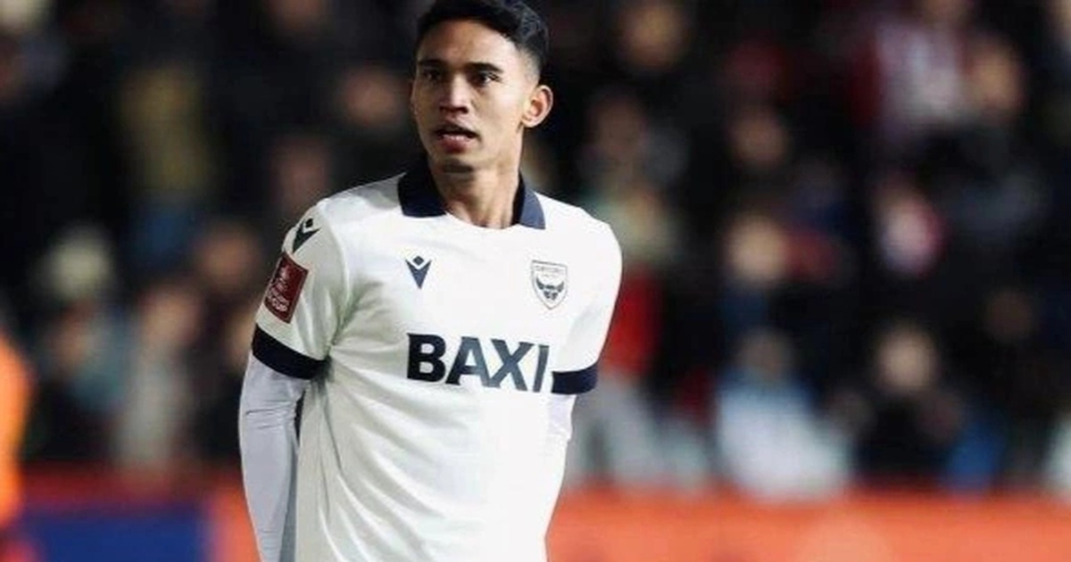 Ngôi sao Indonesia đi vào lịch sử FA Cup theo cách đáng quên