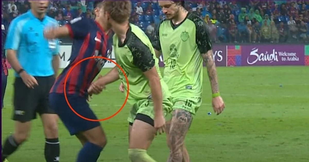Ngôi sao Thái Lan chịu án phạt nặng từ AFC vì hành vi đáng lên án