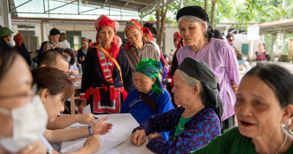 Người từ 75 tuổi không có lương hưu sẽ hưởng trợ cấp 500.000 đồng/tháng