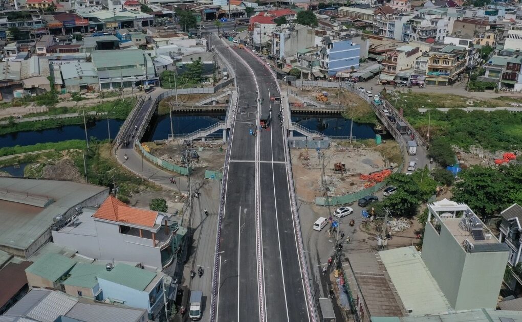 TPHCM thông xe cầu Tân Kỳ - Tân Quý giải tỏa kẹt xe cửa ngõ phía Tây