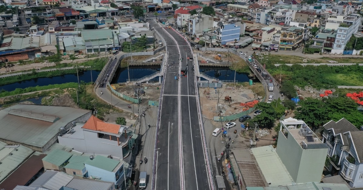 TPHCM thông xe cầu Tân Kỳ - Tân Quý giải tỏa kẹt xe cửa ngõ phía Tây