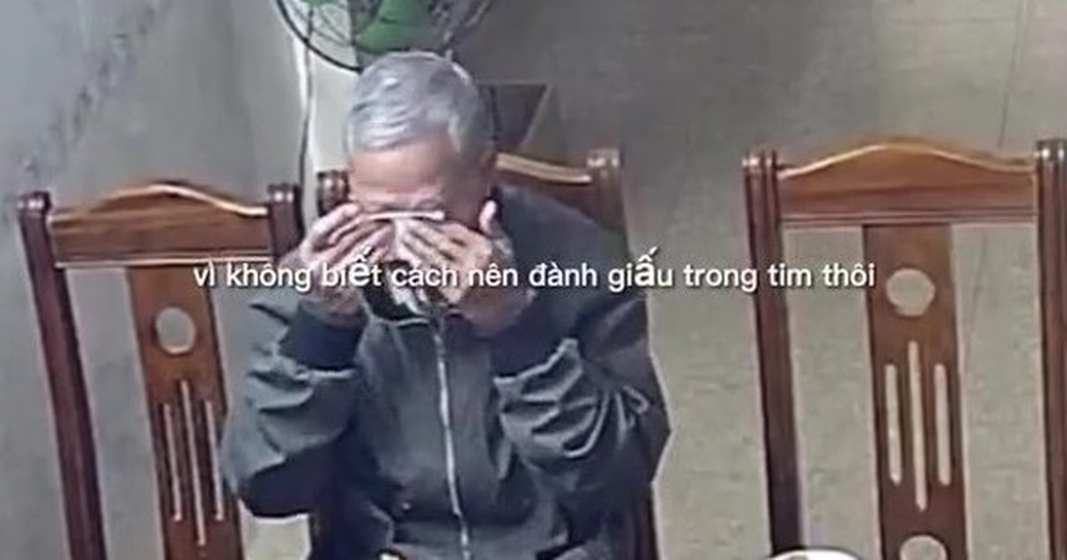 Tiễn cháu đi Đức trước Tết, hành động bất ngờ của cụ ông gây xúc động