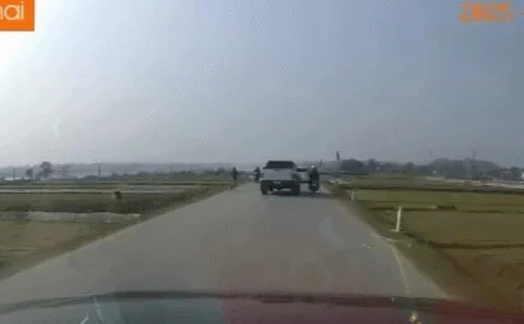 Truy tìm xe bán tải chèn ngã hai người đi đường rồi bỏ chạy