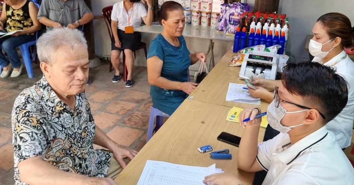 Hà Nội đề xuất hỗ trợ đóng bảo hiểm xã hội và bảo hiểm y tế cho nhiều đối tượng Giảm gánh nặng cho người từ 60 tuổi không có lương hưu khi được hỗ trợ BHYT