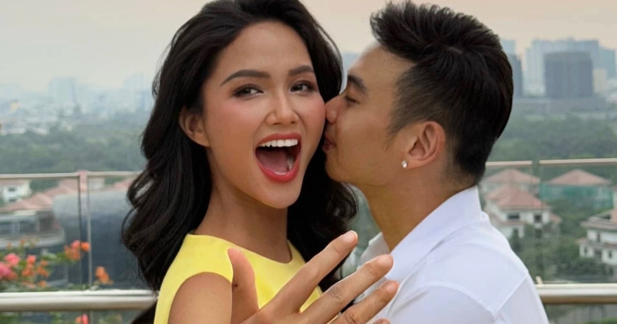 H’Hen Niê và khoảnh khắc đặc biệt: Bước ngoặt mới trong chuyện tình 7 năm Hoa hậu H'Hen Niê được bạn trai nhiếp ảnh gia cầu hôn?
