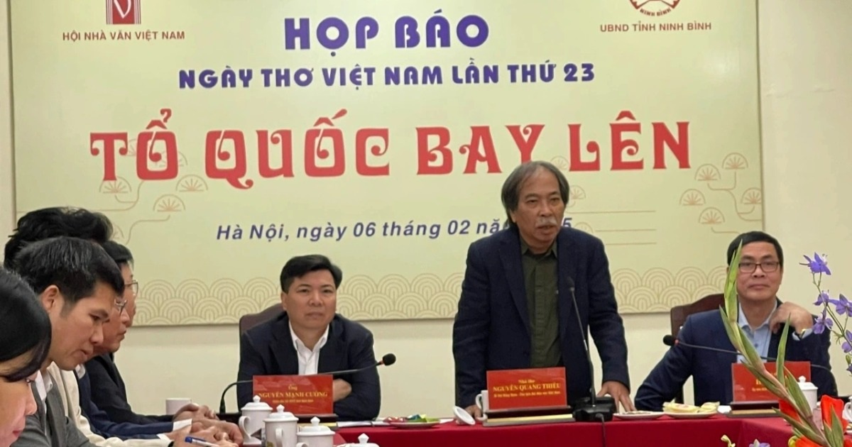 يوم الشعر الفيتنامي 2025: “الوطن يرتفع” – أول مرة تنظم في نينه بinh Ngày thơ Việt Nam "Tổ quốc bay lên" lần đầu tiên tổ chức tại Ninh Bình