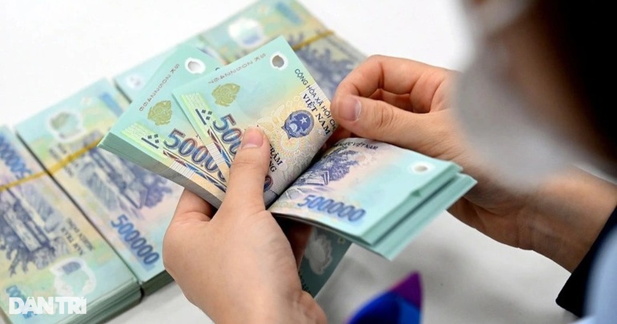 Chính sách hỗ trợ cán bộ, công chức TP.HCM khi sắp xếp lại bộ máy Người nghỉ hưu sớm ở TPHCM có thể được hỗ trợ cao nhất gần 2,7 tỷ đồng