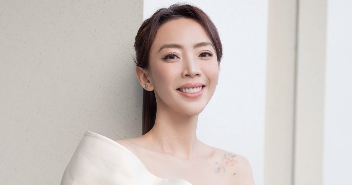 Nụ hôn bạc tỷ cán mốc 100 tỷ đồng, khẳng định thành công của nữ đạo diễn Thu Trang "Nụ hôn bạc tỷ" cán mốc 100 tỷ đồng, tiếp tục vượt mặt phim Trấn Thành