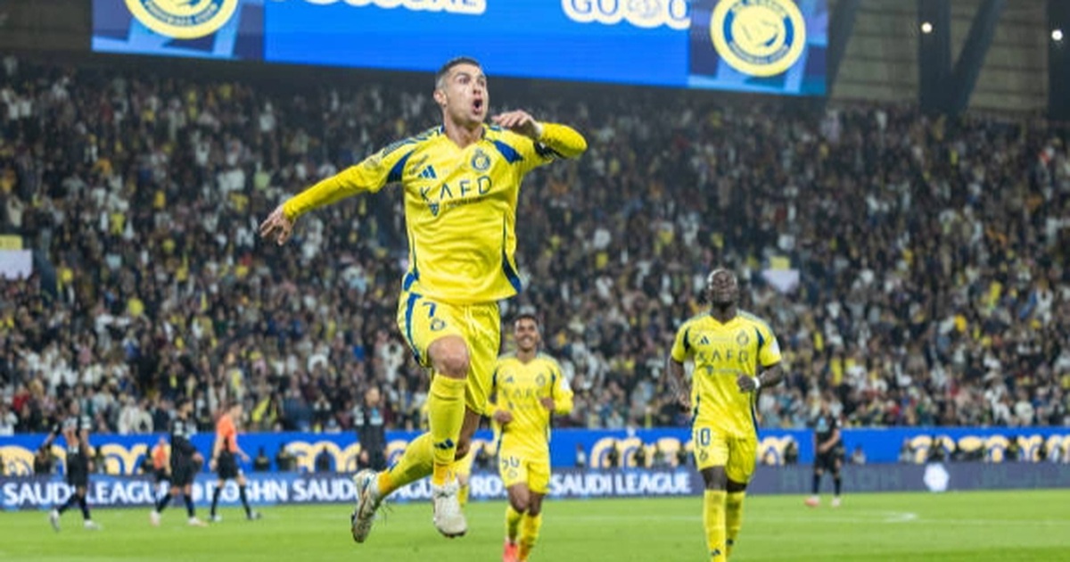 رونالدو يسجل هدفًا في سن 40 ويقود النصر للفوز الخامس على التوالي Ronaldo ghi bàn ở tuổi 40 giúp Al Nassr thắng trận đấu thứ 5 liên tiếp