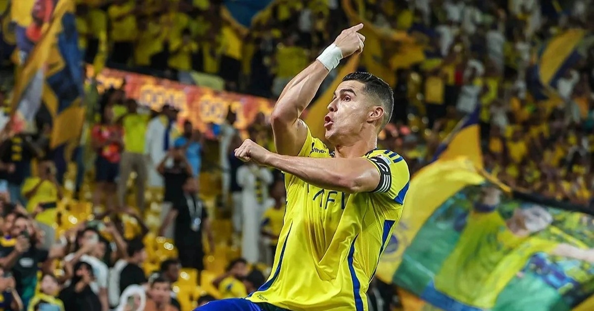 رونالدو يسجل هدفه رقم 921: مسيرة غير مسبوقة Ronaldo ghi bàn thắng thứ 921 trong sự nghiệp