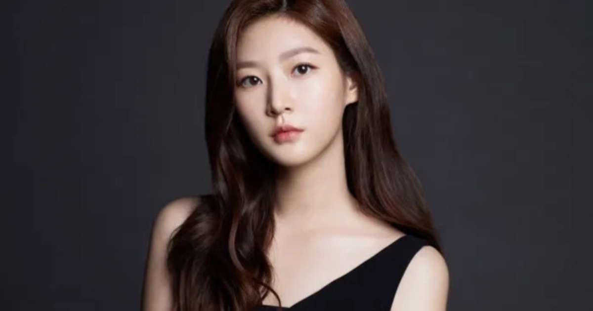 Nữ diễn viên Kim Sae Ron qua đời ở tuổi 25, gây chấn động làng giải trí Hàn Quốc "Thiên tài diễn xuất xứ Hàn" Kim Sae Ron qua đời ở tuổi 25