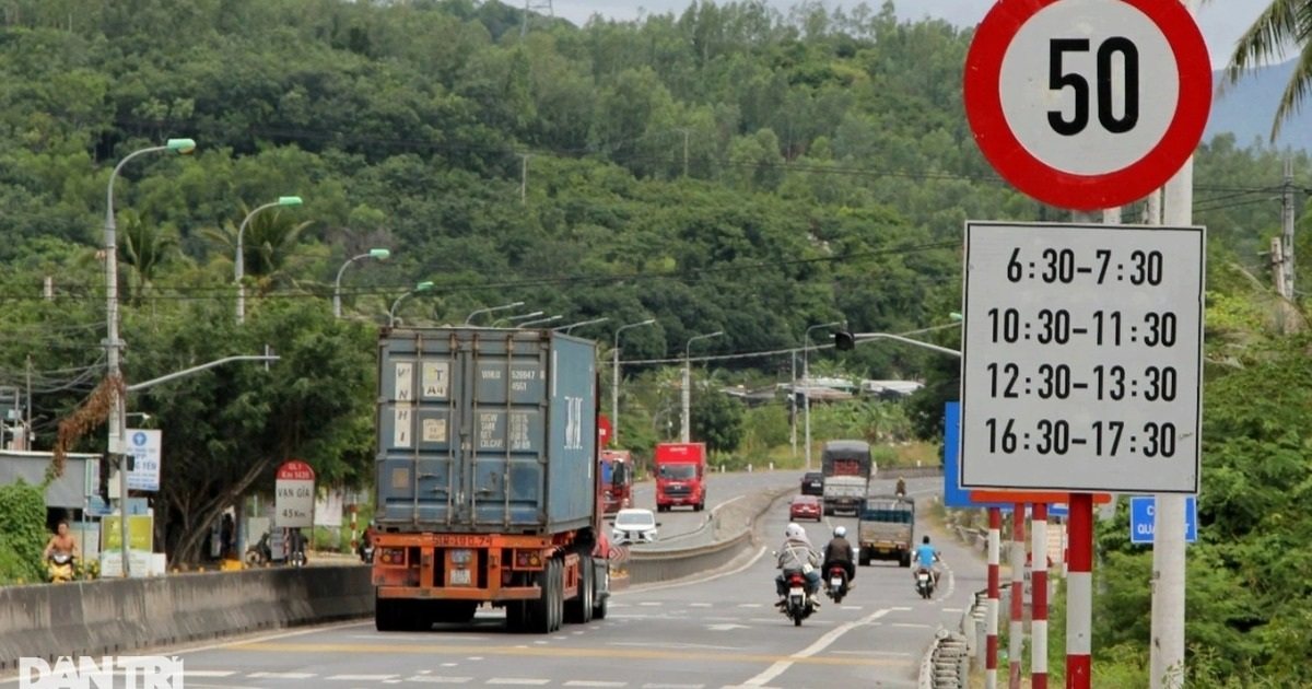 Rà soát, Sửa Chữa Biển Báo Giao Thông: Nâng Cao An Toàn Giao Thông Tổng rà soát, giải quyết bất cập về biển báo giao thông trên toàn quốc