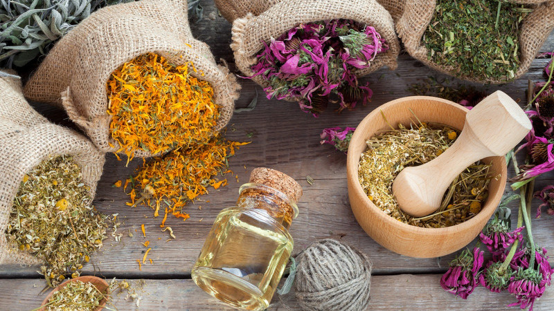 Uống thuốc nam nhiều có tốt không? Những điều cần biết để tránh nguy cơ hại thận Ảnh minh họa: Uống thuốc nam nhiều có tốt không