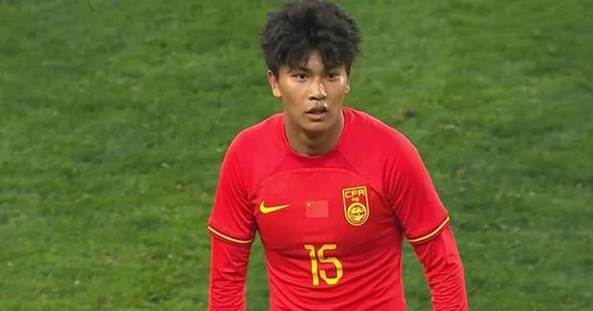 Indonesia Tái Sinh Hy Vọng Vượt Vòng Loại World Cup 2026 Đạp vào người cầu thủ U22 Việt Nam, tiền đạo Trung Quốc gây tranh cãi lớn