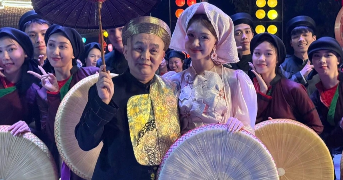 Hòa Minzy và Xuân Hinh: Tình Nghệ Sĩ Đặc Biệt Trong MV “Bắc Bling” Hòa Minzy chưa từng nghĩ sẽ mời được nghệ sĩ Xuân Hinh đóng "Bắc Bling"