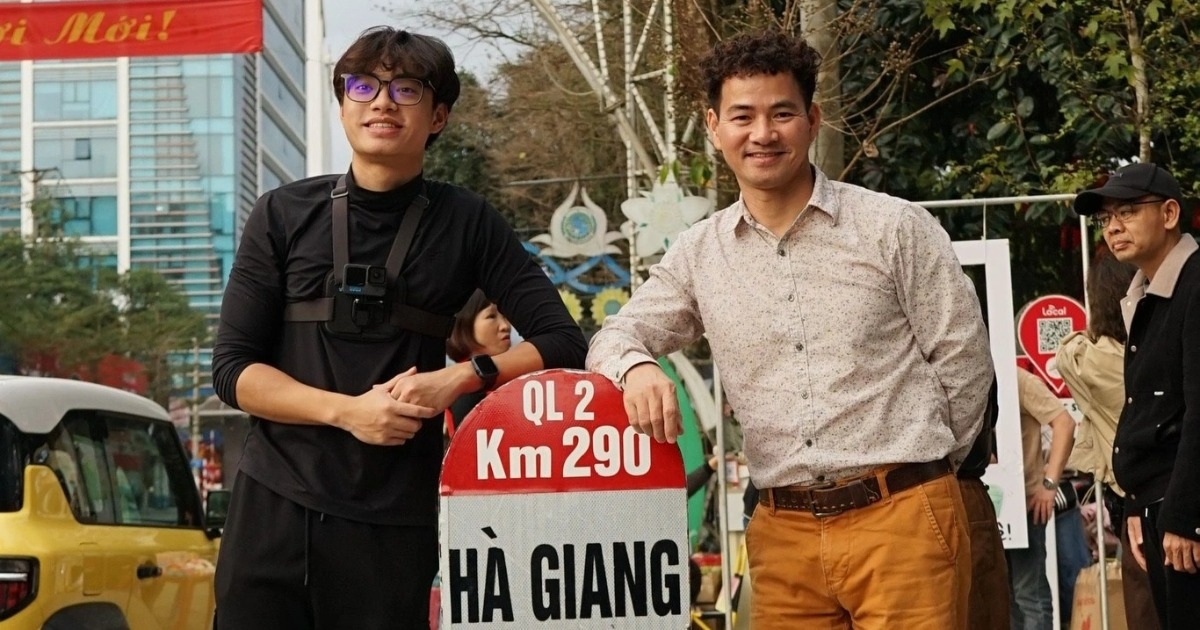 NSND Xuân Bắc Khoe Con Trai Khánh Minh, Giống Hệt Như Đúc! NSND Xuân Bắc khoe con trai cả phổng phao, giống mình như đúc