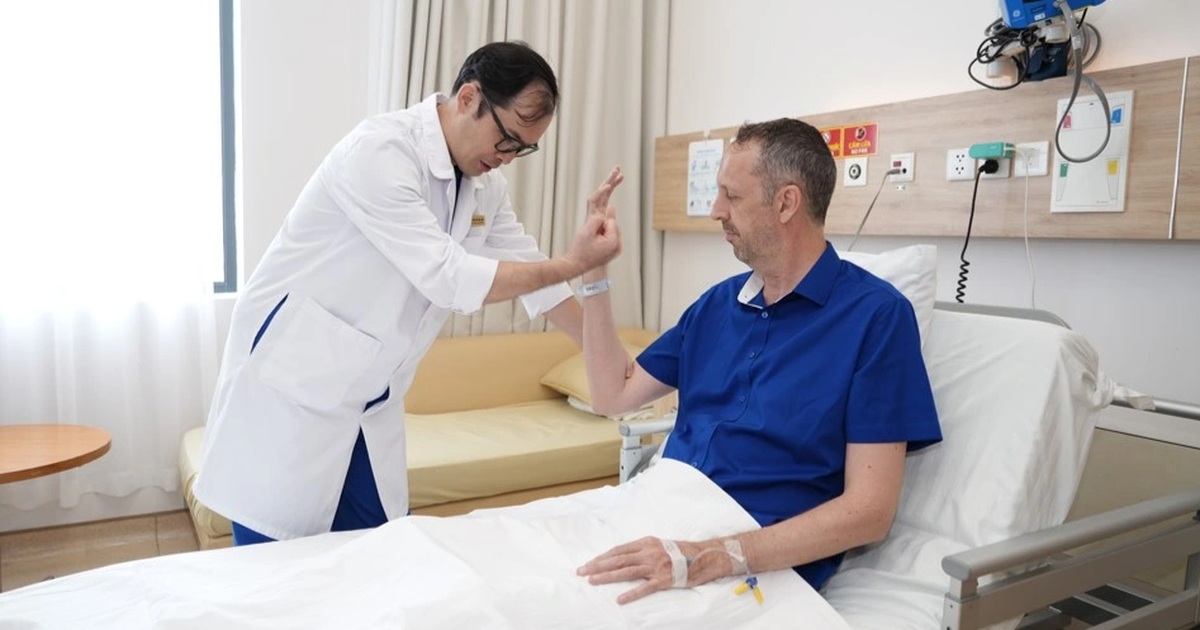 Sự việc diễn viên sử dụng xe cứu thương gây tranh cãi: Lỗi chủ quan và lời xin lỗi từ đoàn phim Vinmec thu hút nhiều người nước ngoài đến thăm khám sức khỏe