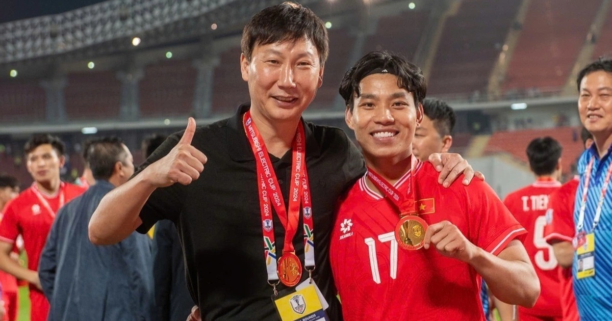 HLV Kim Sang Sik Gặp Khó Khi Đối Đầu Man Utd Do CLB Châu Âu Từ Chối Nhả Người Bị CLB châu Âu từ chối, HLV Kim Sang Sik gặp khó khi gặp Man Utd