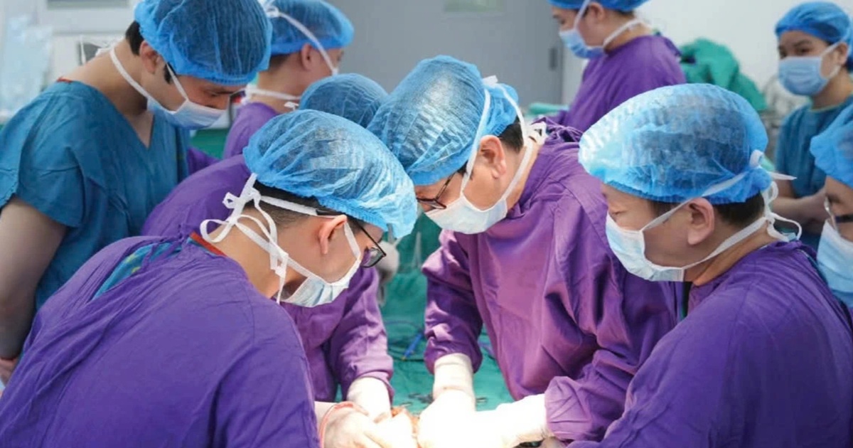Các Y Bác Sĩ Xuyên Đêm Giúp Người Phụ Nữ Tái Sinh 3 Cuộc Đời Các y bác sĩ xuyên đêm giúp người phụ nữ tái sinh 3 cuộc đời
