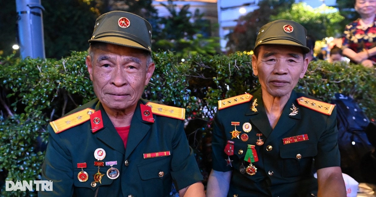 Cựu chiến binh giải phóng miền Nam: Bồi hồi, thức trắng đêm chờ diễu binh Cựu chiến binh giải phóng miền Nam: Bồi hồi, thức trắng đêm chờ diễu binh