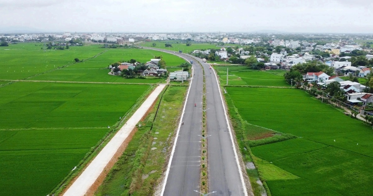 Khánh thành tuyến đường nghìn tỷ đến đầm nước mặn lớn nhất Bình Định Khánh thành tuyến đường nghìn tỷ đến đầm nước mặn lớn nhất Bình Định