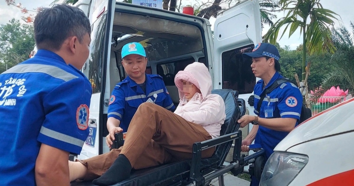 278 người phải sơ cấp cứu khi đi chiêm bái Xá lợi Phật ở TPHCM 278 người phải sơ cấp cứu khi đi chiêm bái Xá lợi Phật ở TPHCM