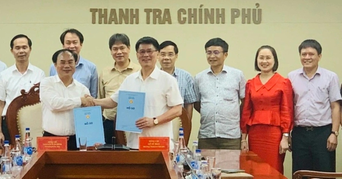 Bộ Xây dựng bàn giao 82 công chức thanh tra về Thanh tra Chính phủ Bộ Xây dựng bàn giao 82 công chức thanh tra về Thanh tra Chính phủ