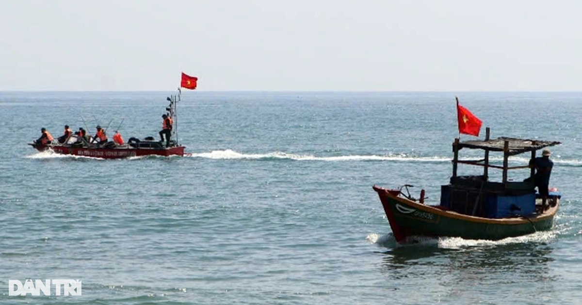 Bốn người mất tích khi tắm biển Quảng Ngãi: Tìm thấy nạn nhân đầu tiên Bốn người mất tích khi tắm biển Quảng Ngãi: Tìm thấy nạn nhân đầu tiên