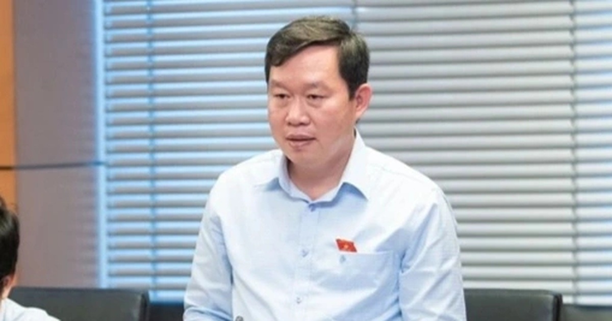 Hàng giả bị “thả nổi”: Thực trạng và giải pháp Buôn bán hàng giả, hàng kém chất lượng cũng là "tội giết người"?