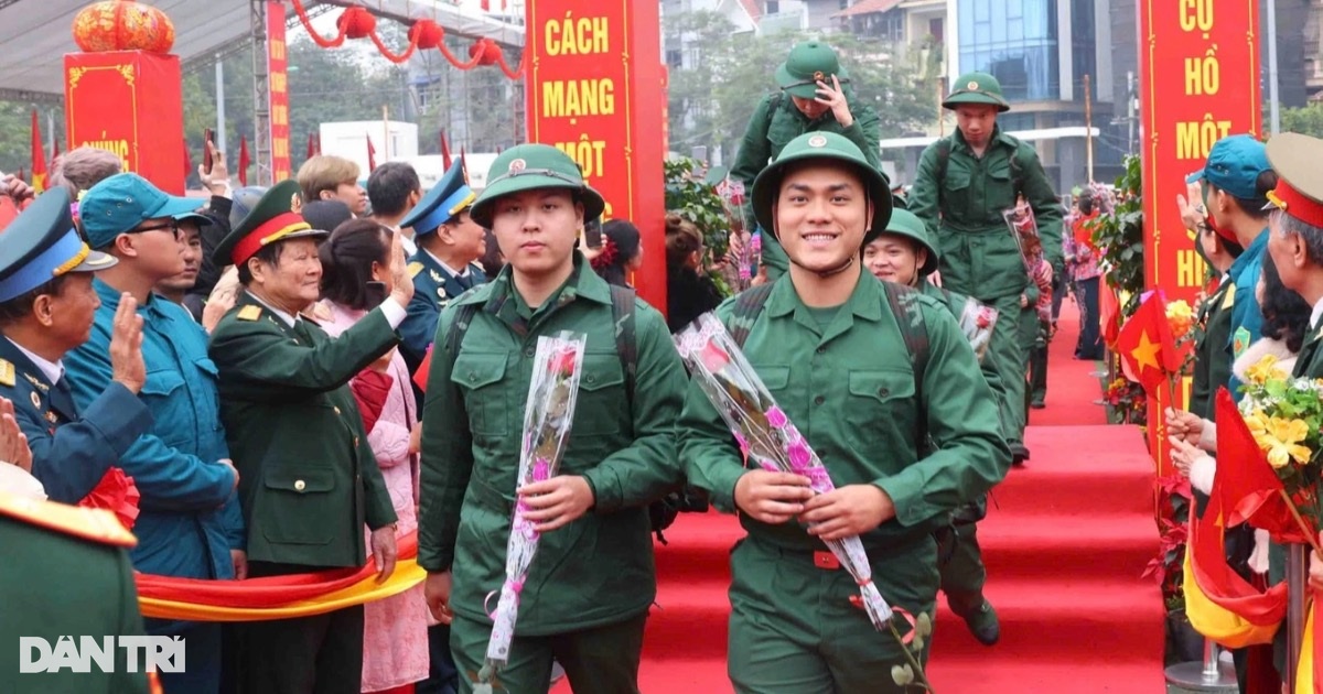 Chủ tịch UBND cấp xã có thể ra lệnh gọi công dân nhập ngũ Chủ tịch UBND cấp xã có thể ra lệnh gọi công dân nhập ngũ