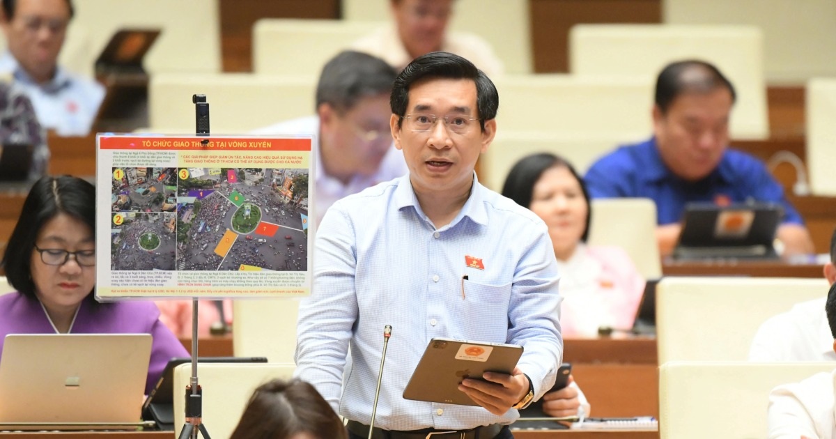 ĐBQH Đề Xuất Giải Pháp Giảm Ùn Tắc Giao Thông Tại Các Vòng Xoay Trên Cả Nước ĐBQH hiến kế giảm ùn tắc giao thông tại các vòng xoay trên cả nước