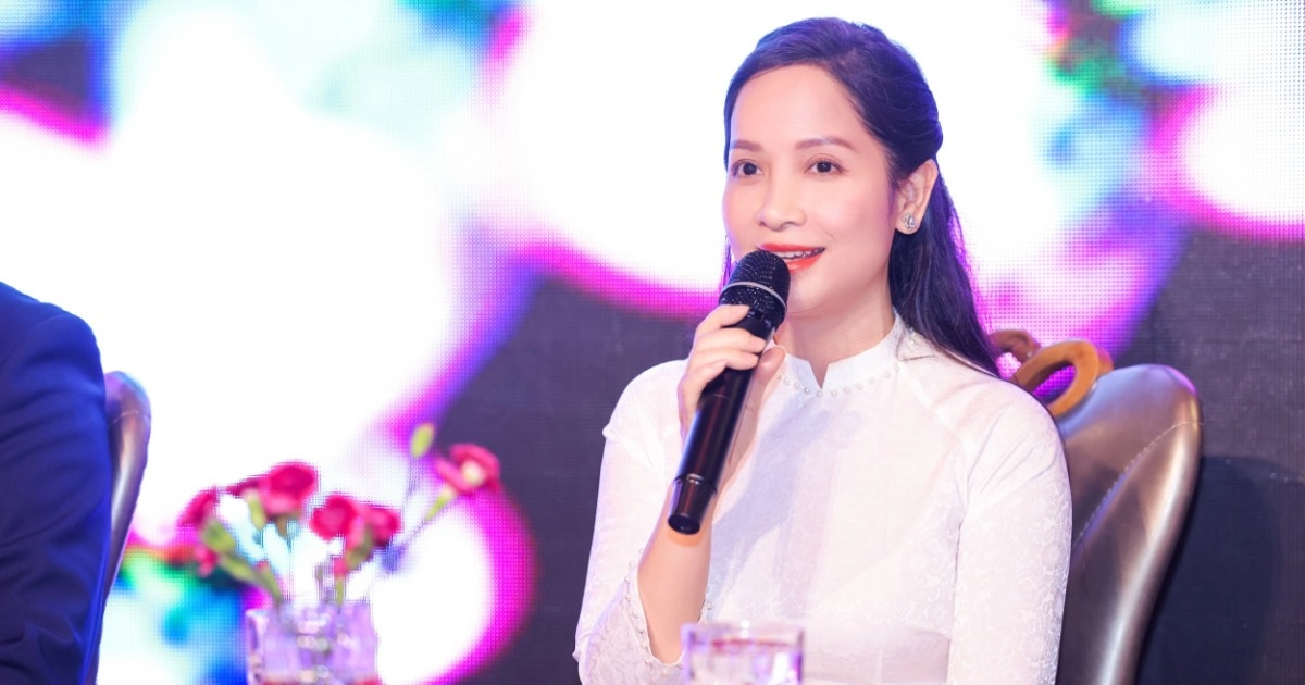 Diệu Thảo: Từ Phim Ảnh Đến Âm Nhạc Truyền Thống Diệu Thảo phim "Phía trước là bầu trời” giờ ra sao?