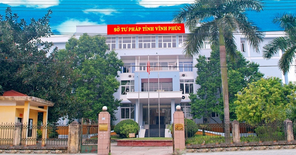Dôi dư gần 1.700 cán bộ và 29 trụ sở ở Vĩnh Phúc sau khi sắp xếp Dôi dư gần 1.700 cán bộ và 29 trụ sở ở Vĩnh Phúc sau khi sắp xếp