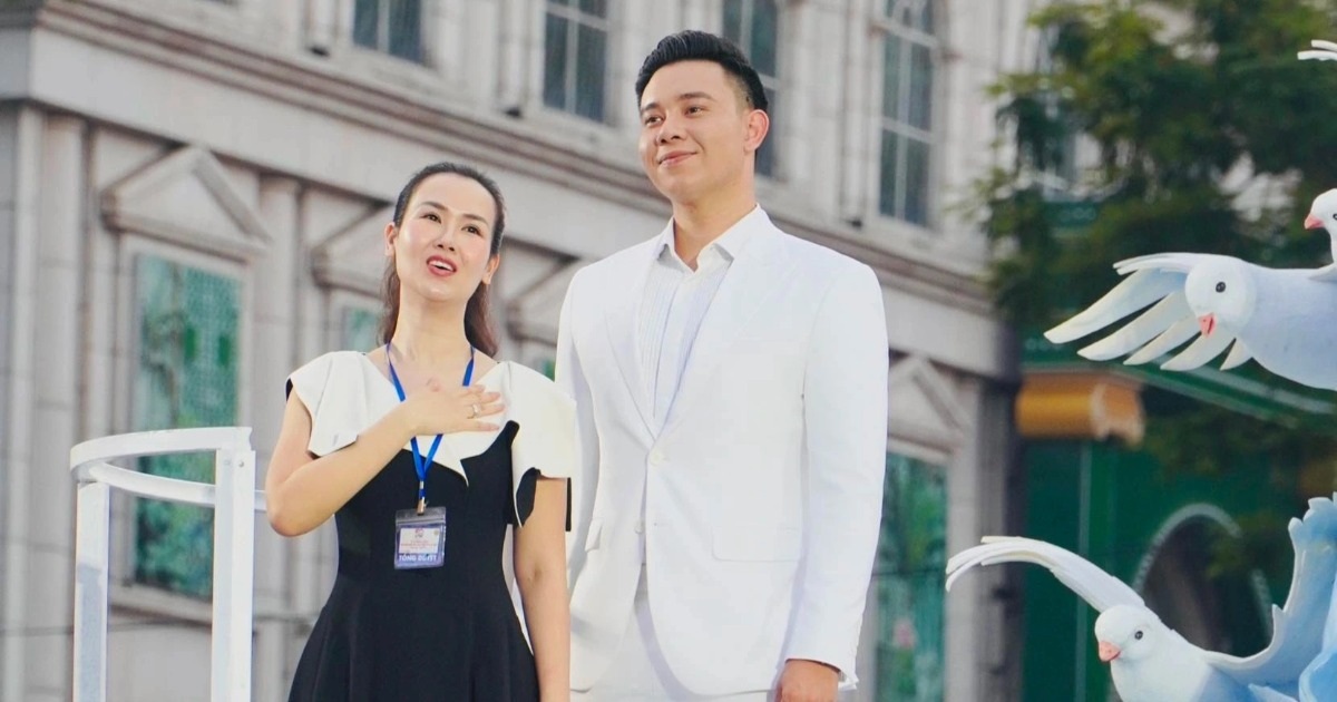 Đông Hùng: Từng Gặp Biến Cố Gia Đình, Hát Ca Khúc 4 Tỷ Lượt Xem Gây Sốt Đông Hùng: Từng gặp biến cố gia đình, hát ca khúc 4 tỷ lượt xem gây sốt