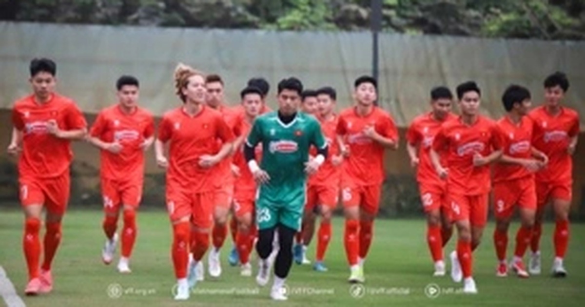 HLV Kim Sang Sik Công Bố Danh Sách U22 Việt Nam, Có Tân Binh Việt Kiều HLV Kim Sang Sik công bố danh sách U22 Việt Nam, có tân binh Việt kiều