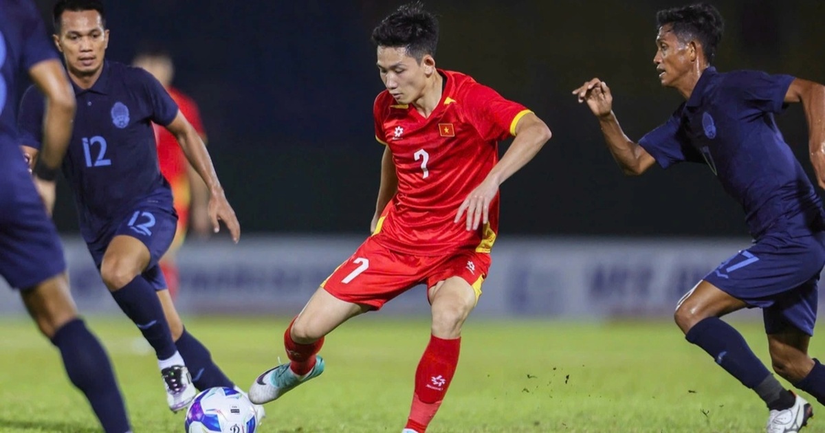 Nguyễn Hai Long được triệu tập bổ sung đối đầu Manchester United HLV Kim Sang Sik triệu tập bổ sung Hai Long đối đầu Man Utd