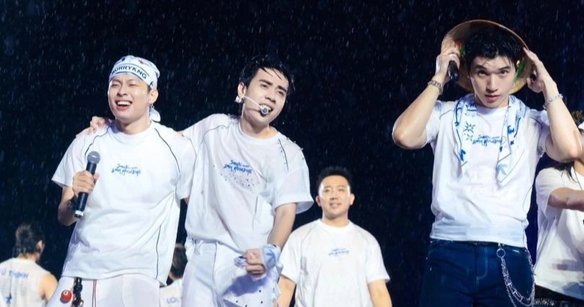 Đêm Nhạc “Anh Trai Say Hi” Bùng Nổ Trong Cơn Mưa Tại Mỹ Đình Hàng chục nghìn người đội mưa xem dàn "Anh trai say hi" hát và… khóc