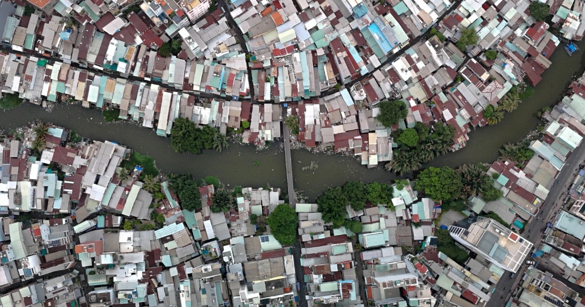 Hiện trạng 9km rạch Xuyên Tâm chảy qua nội ô TPHCM được cải tạo Hiện trạng 9km rạch Xuyên Tâm chảy qua nội ô TPHCM được cải tạo