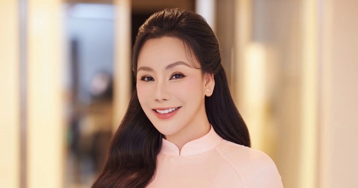 Hồ Quỳnh Hương 45 Tuổi: Ăn Chay Trường và Kết Hôn Với Doanh Nhân Hồ Quỳnh Hương tuổi 45: Ăn chay trường, lấy chồng doanh nhân