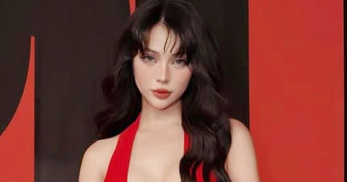 Lim Feng: Người mẫu, kiêm bà chủ hãng thời trang từng được Jennie lựa chọn Lim Feng: Người mẫu, kiêm bà chủ hãng thời trang từng được Jennie lựa chọn