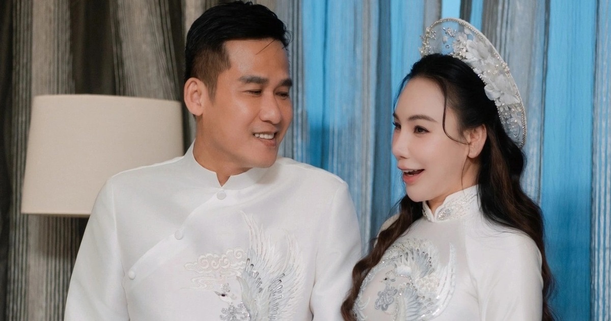 Lộ diện chồng sắp cưới của ca sĩ Hồ Quỳnh Hương Lộ diện chồng sắp cưới của ca sĩ Hồ Quỳnh Hương