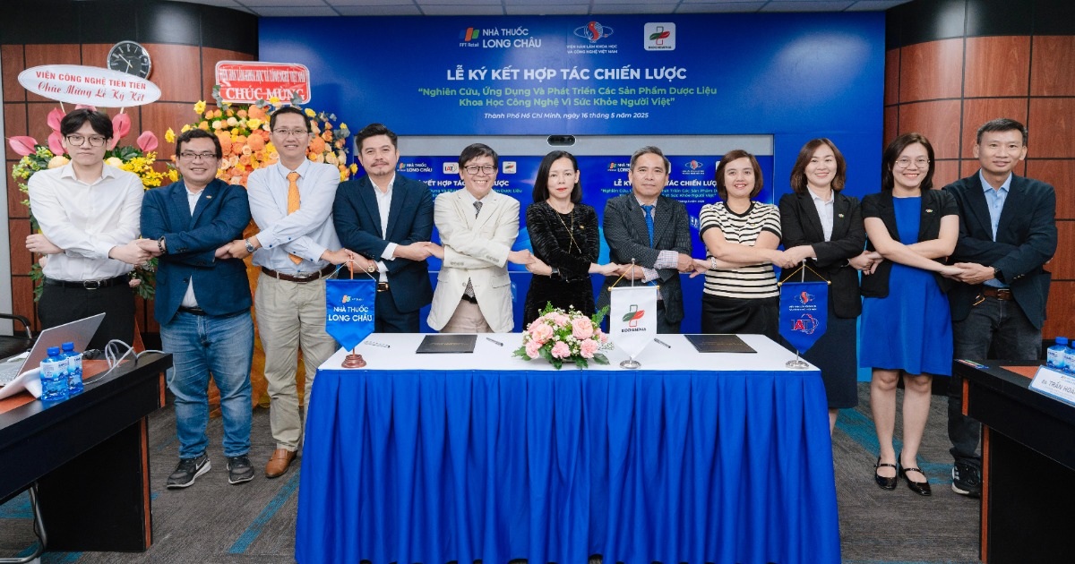 Sự Hợp Tác Chiến Lược Giữa FPT Long Châu và Viện Công Nghệ Tiên Tiến trong Ngành Dược Long Châu hợp tác phát triển dược phẩm cùng Viện Công nghệ tiên tiến